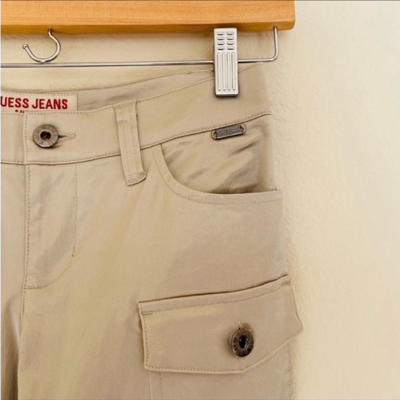 Y2K GUESS Jeans Khaki Neutral Tan Cargo Low Waist Pants SZ 26 - Picture 3 of 3
